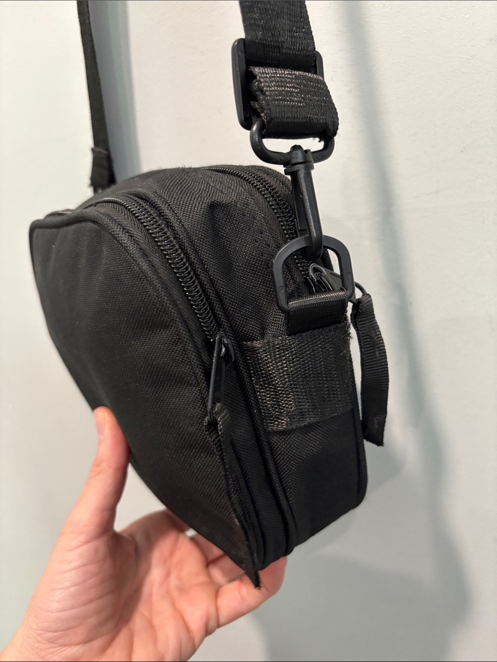 Carhartt Black Crossbody Belt Bag Adjustable Shoulder Utility Pack - Picture 10 of 15